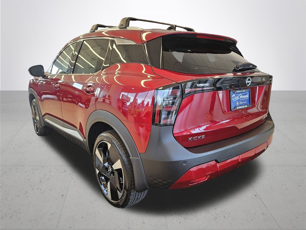 2026 Nissan Kicks SR