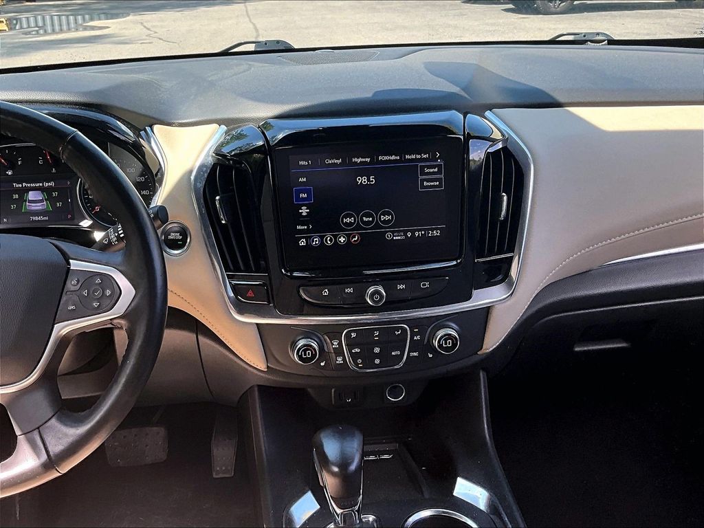 2022 Chevrolet Traverse — photo 19