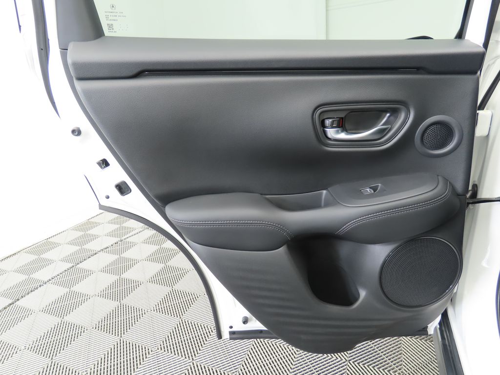 Thumbnail: 2025 Acura ADX - 27