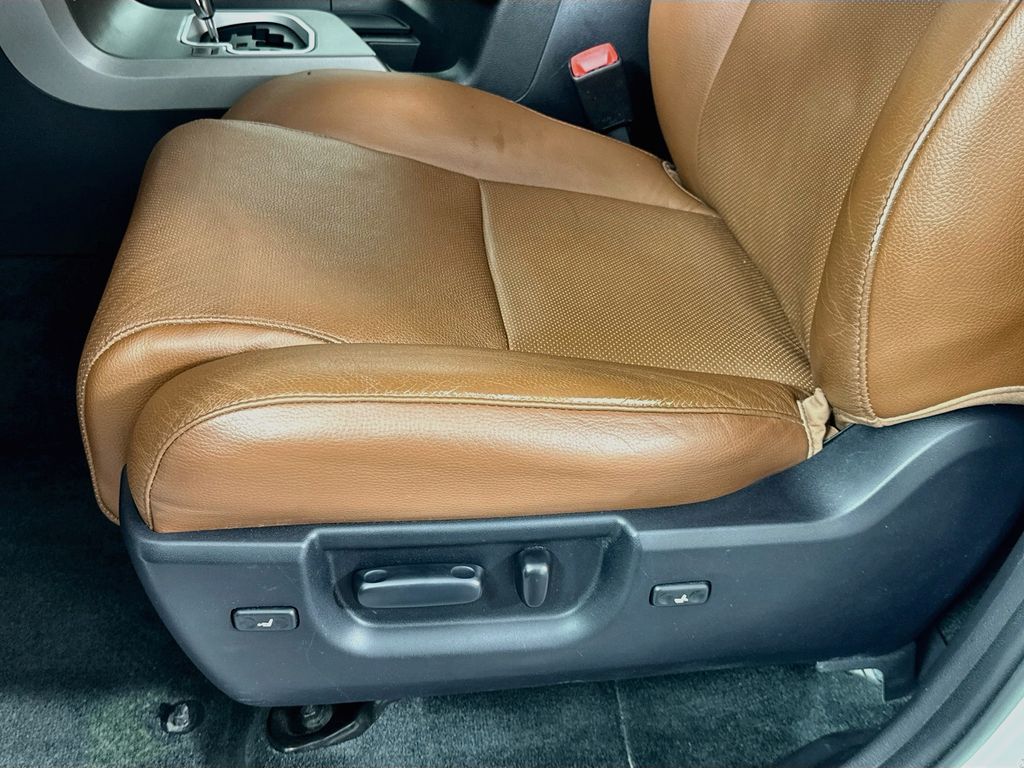 Thumbnail: 2017 Toyota Sequoia - 20