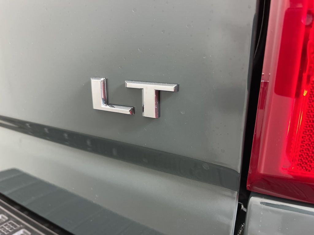 2025 Chevrolet Silverado 2500 LT 13
