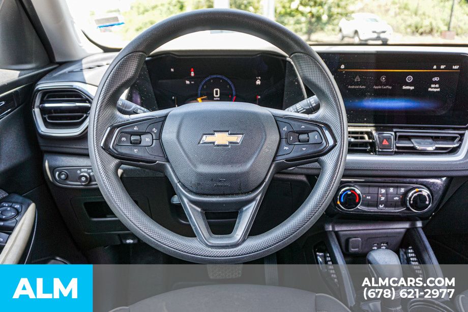 Used 2024 Black Chevrolet LT image 27
