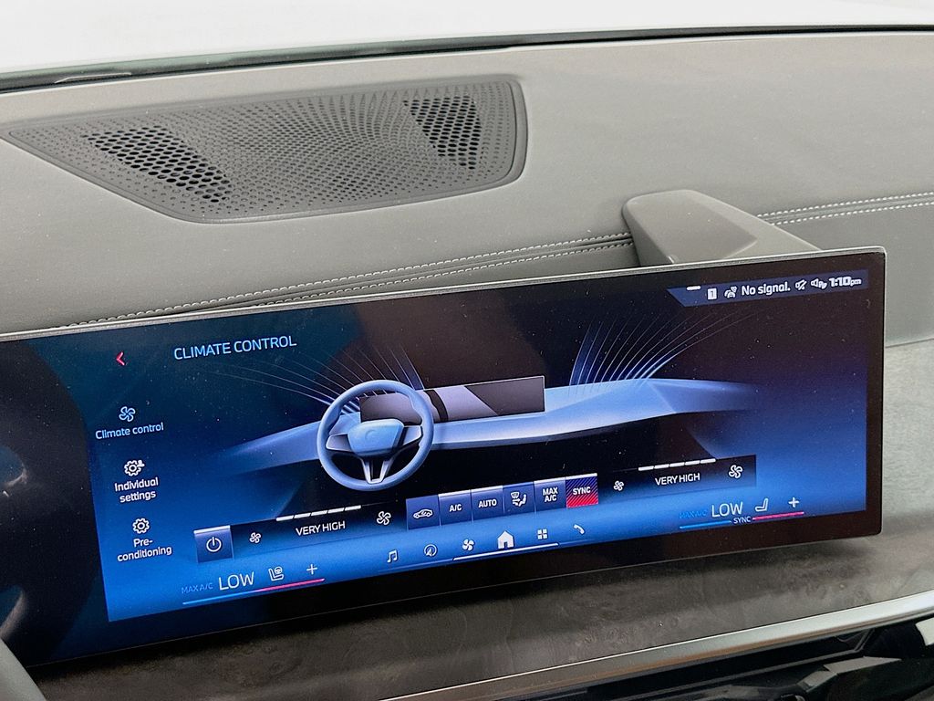 Thumbnail: 2026 BMW X5 - 14