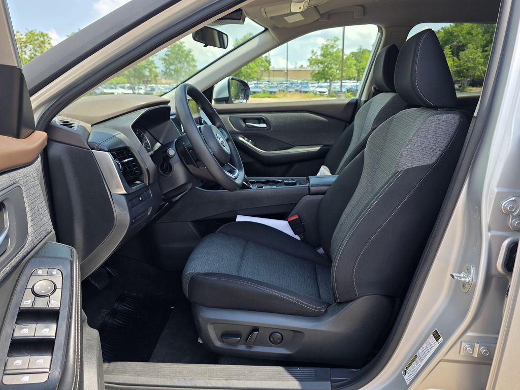Used 2023 Nissan Rogue SUV