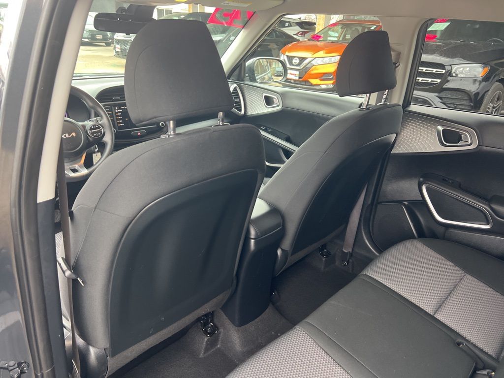 2023 Kia Soul LX photo