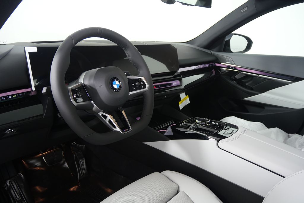 Thumbnail: 2026 BMW 5 Series - 13
