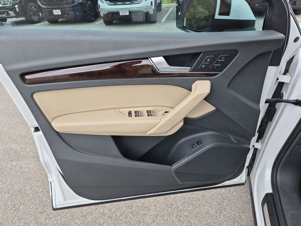 Used Car 2018 Audi Q5  2.0t For Sale Under $25,000 In Austin, Texas