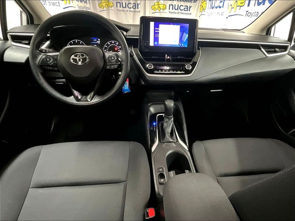 2023 Toyota Corolla — photo 21