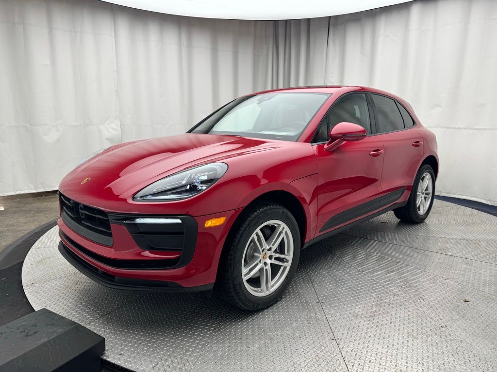 Thumbnail: 2025 Porsche Macan - 1