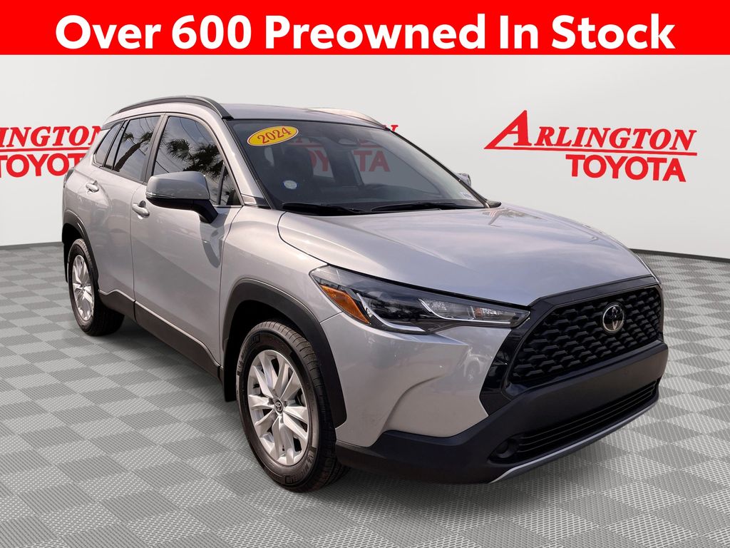 2024 Toyota Corolla Cross LE