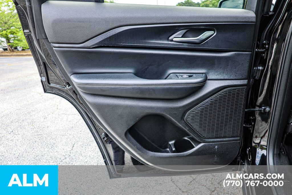 Used 2025 Black Jeep Altitude / MT Certified image 49