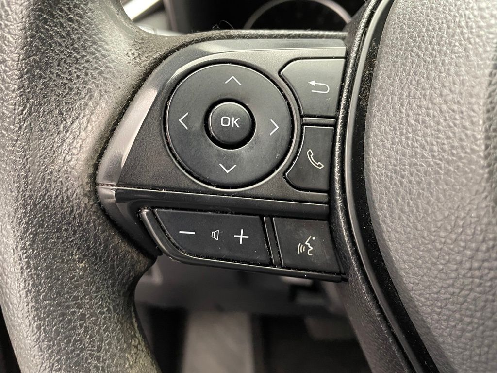 Thumbnail: 2022 Toyota RAV4 - 22