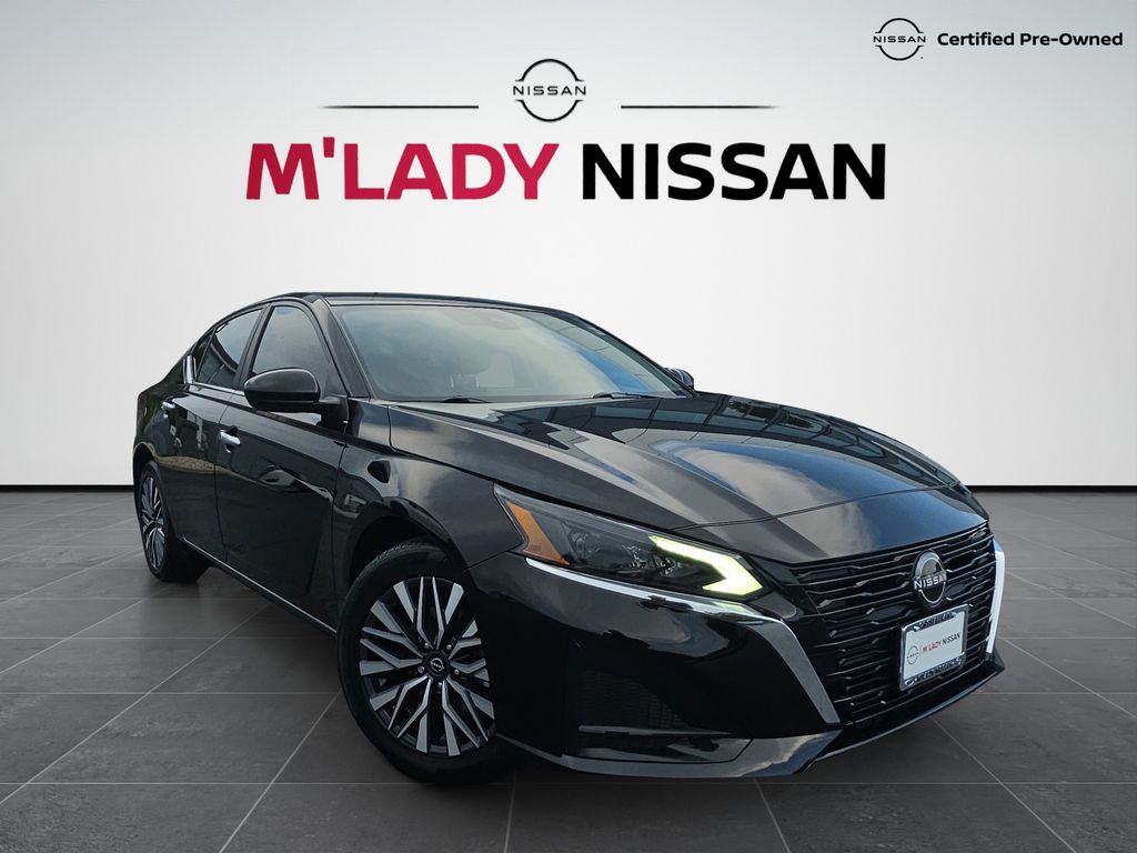 Super Black 2023 Nissan Altima Sedan All-Wheel Drive Continuously Variable Transmission