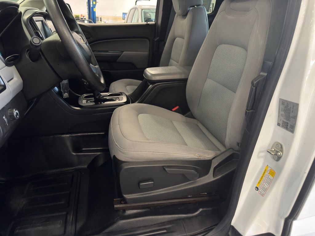 2018 Chevrolet Colorado Work Truck - 5