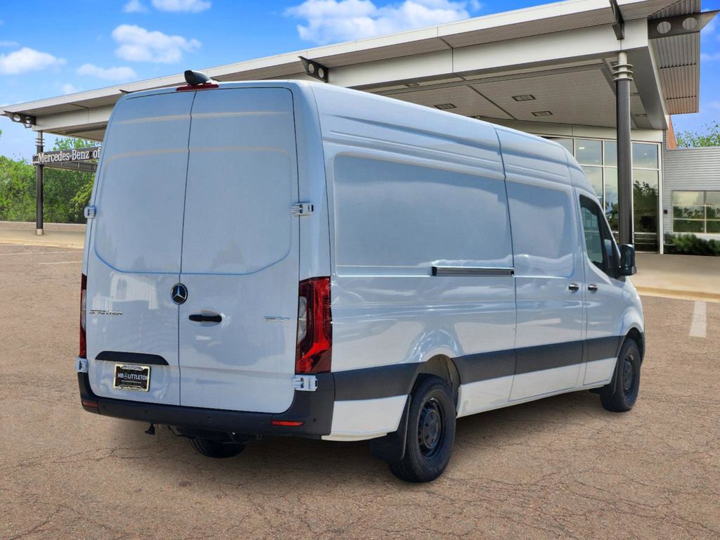 2025 Mercedes-Benz Sprinter 2500 Cargo 170 WB 3