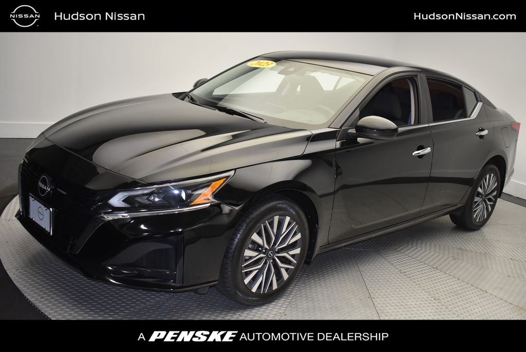 Thumbnail: 2023 Nissan Altima - 1