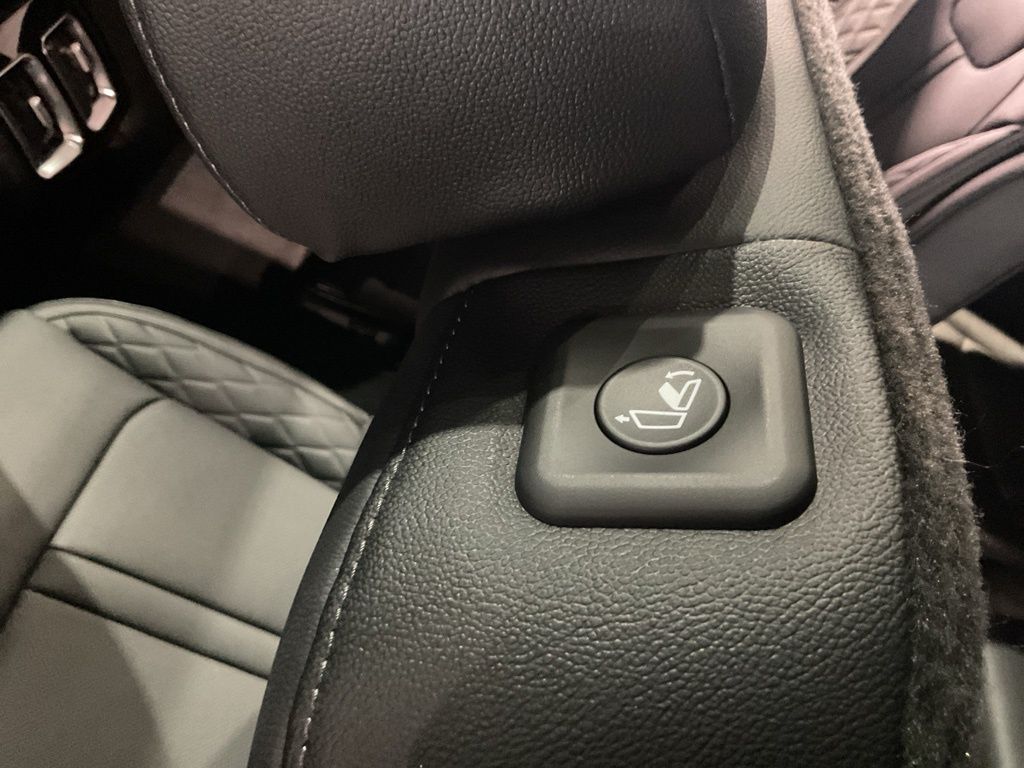 New 2026 Black Kia SX Prestige image 25