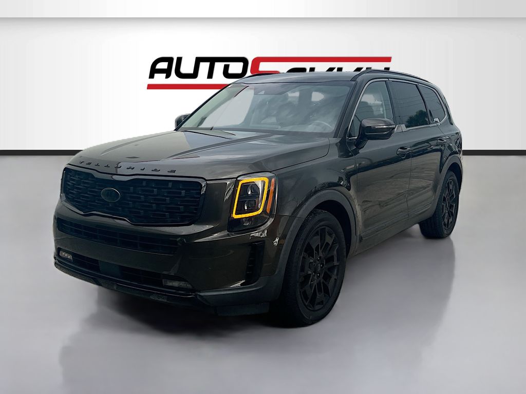 Used 2021 Green Kia SX image 3