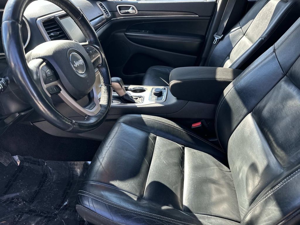 Thumbnail: 2017 Jeep Grand Cherokee - 27