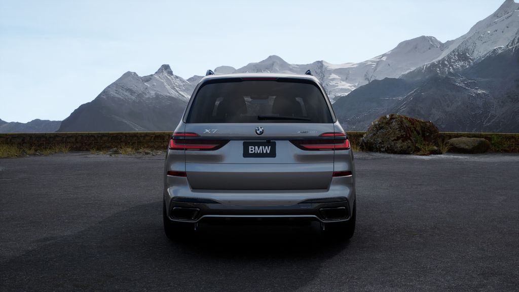 Thumbnail: 2026 BMW X7 - 32