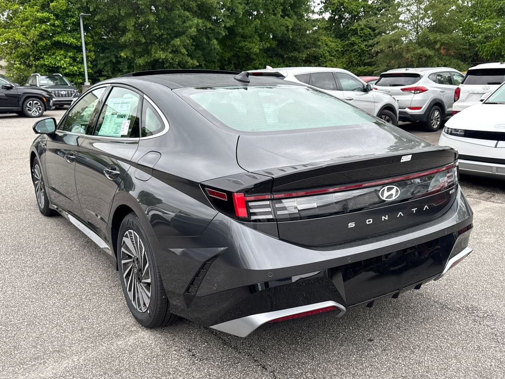2025 Hyundai Sonata Hybrid Limited photo 6