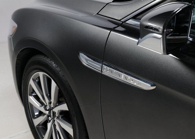 2018 Lincoln Continental Premiere photo 28
