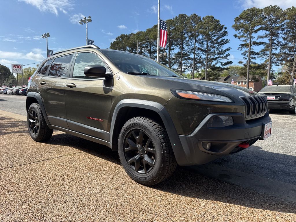 View vehicle photo 7