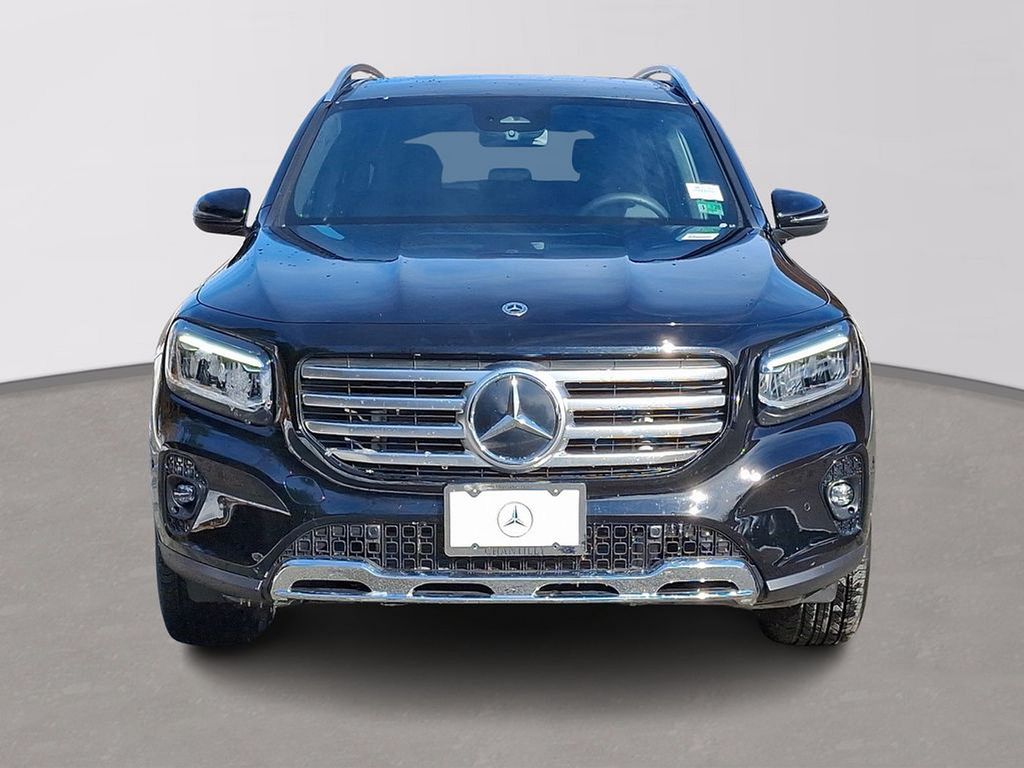 2025 Mercedes-Benz GLC 350 2