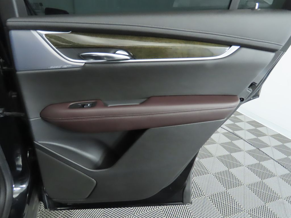 Thumbnail: 2020 Cadillac XT6 - 29