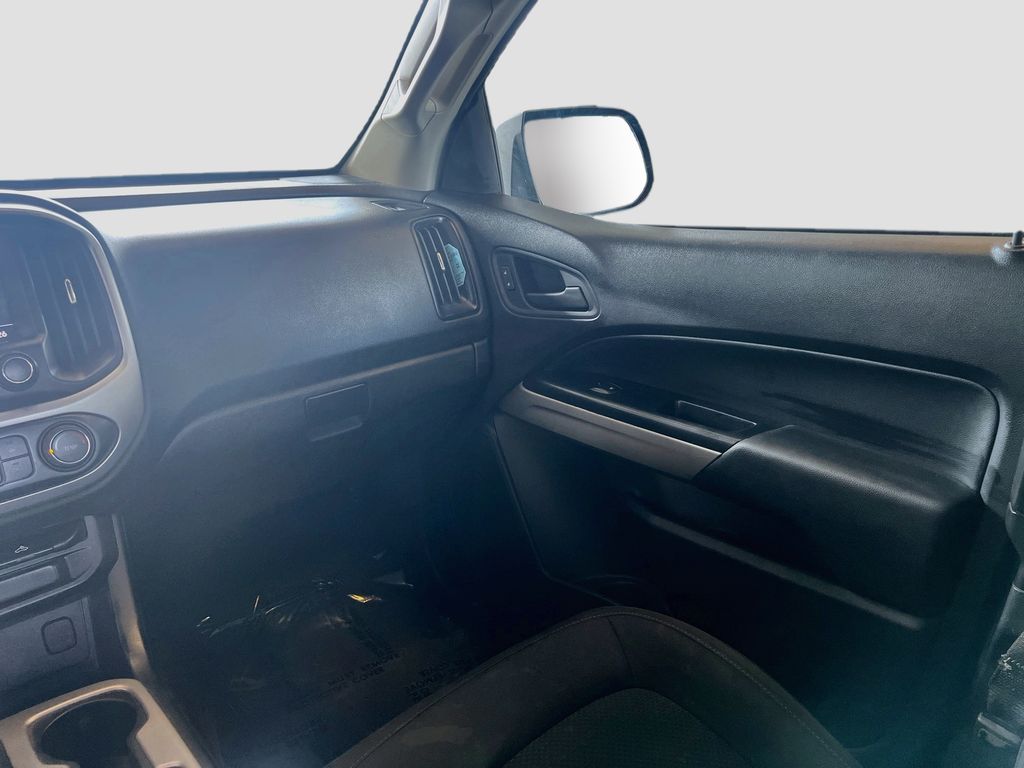 Used 2022 Gray Chevrolet LT image 22