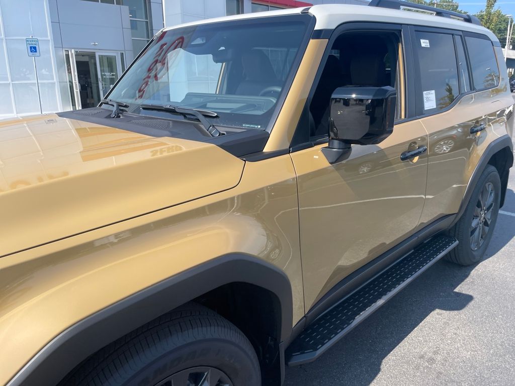 2025 Toyota Land Cruiser photo 26