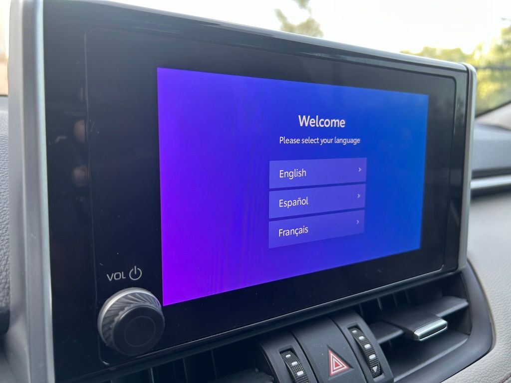 2024 Toyota RAV4 XLE Premium 17