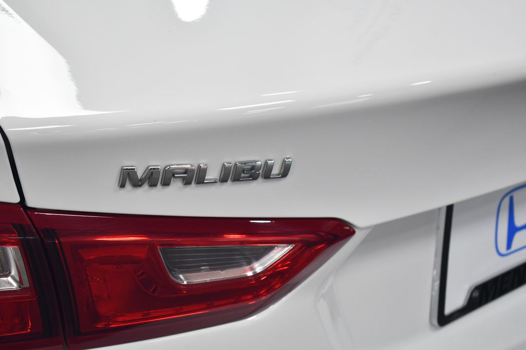 Thumbnail: 2023 Chevrolet Malibu - 6