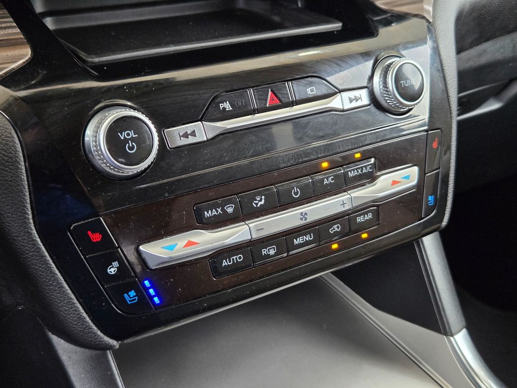 Used 2022 Ford Explorer SUV