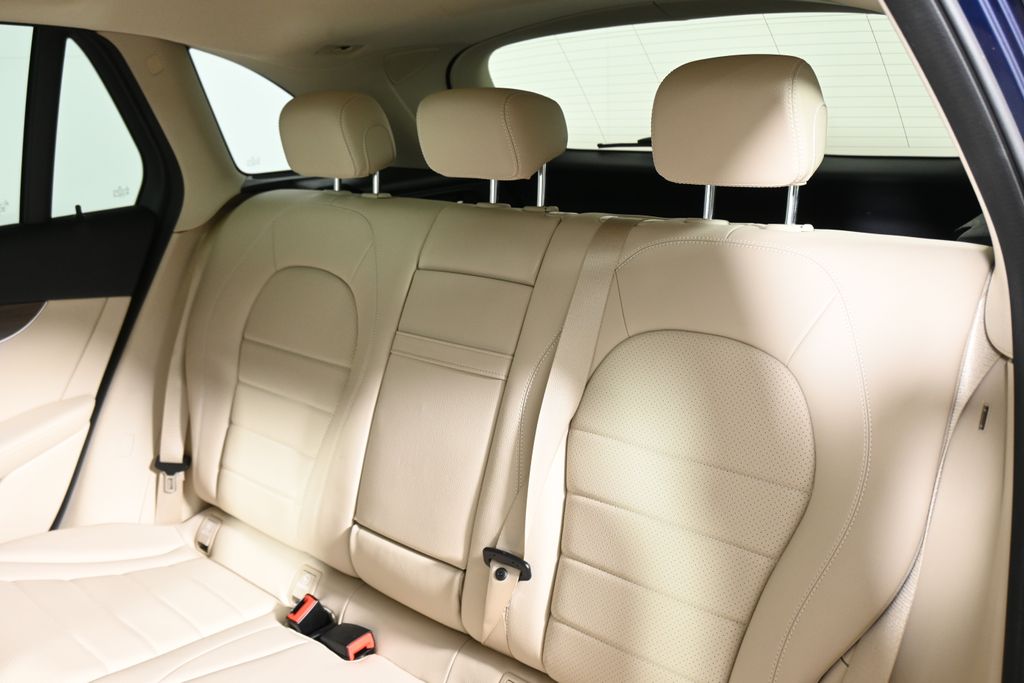 Thumbnail: 2021 Mercedes-Benz GLC - 4