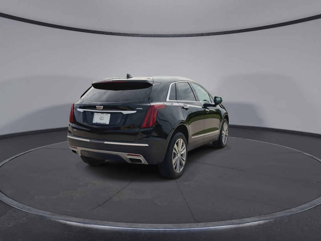 Thumbnail: 2024 Cadillac XT5 - 8