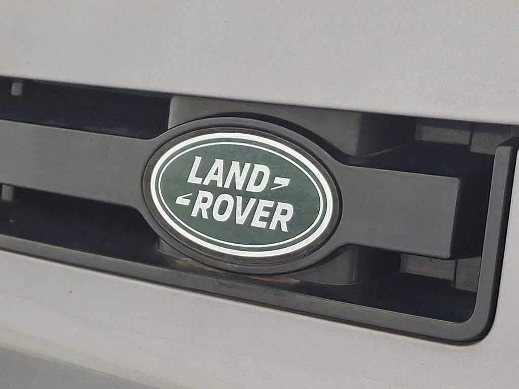 Thumbnail: 2023 Land Rover Defender - 30
