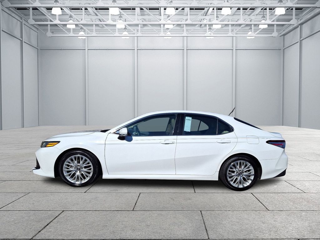 2018 Toyota Camry XLE 7