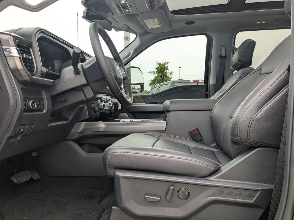 2025 Ford F-250 Super Duty Lariat