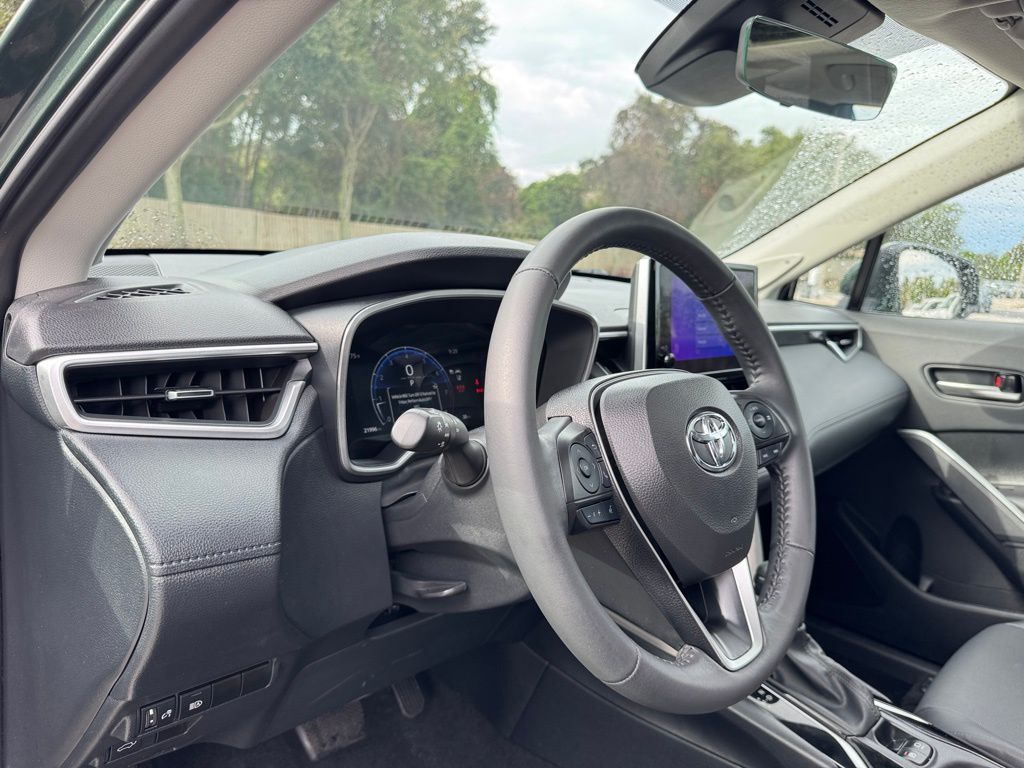 Used 2024 Toyota Corolla Cross SUV
