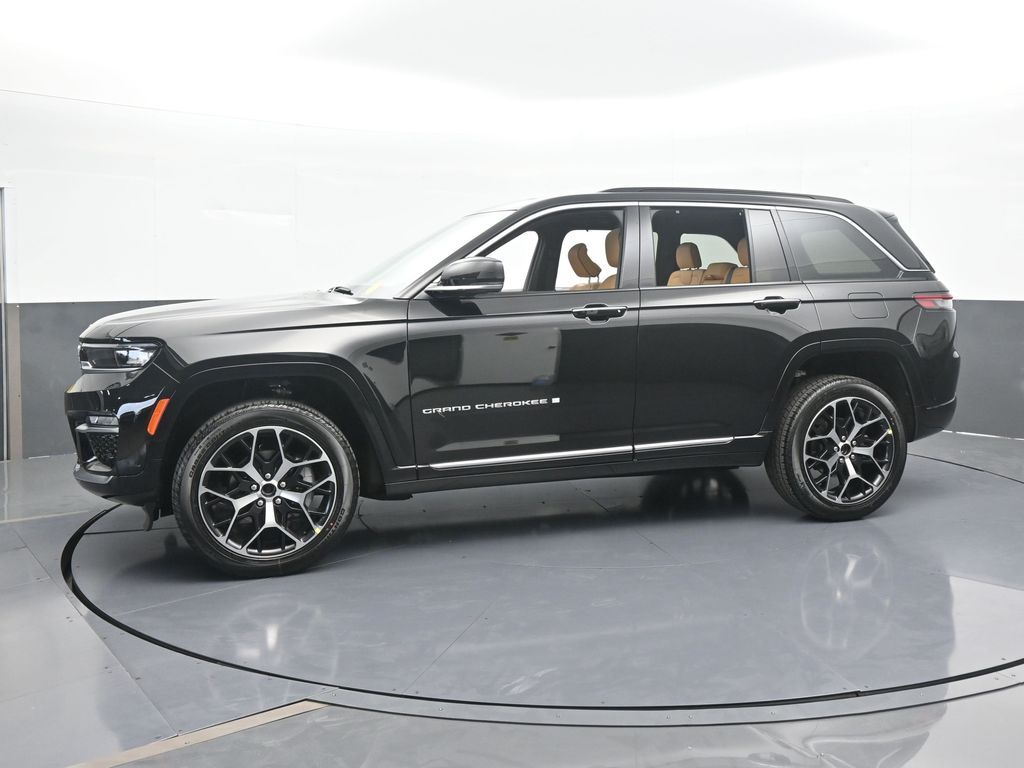 New 2025 Diamond Black Crystal Pearlcoat Jeep Summit image 2