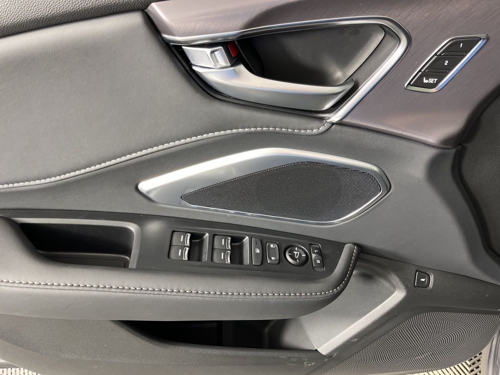 Thumbnail: 2026 Acura RDX - 27