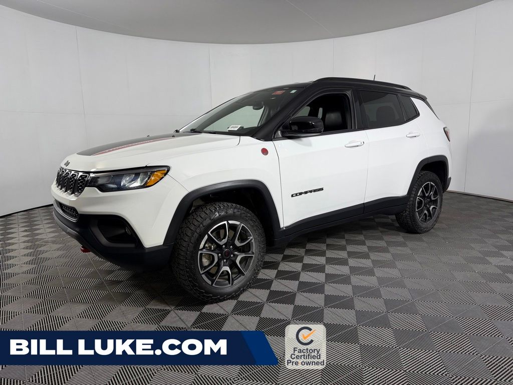 Bright White Clearcoat 2025 Jeep Compass Trailhawk 4WD SUV / Crossover Four-Wheel Drive 8-Speed Automatic