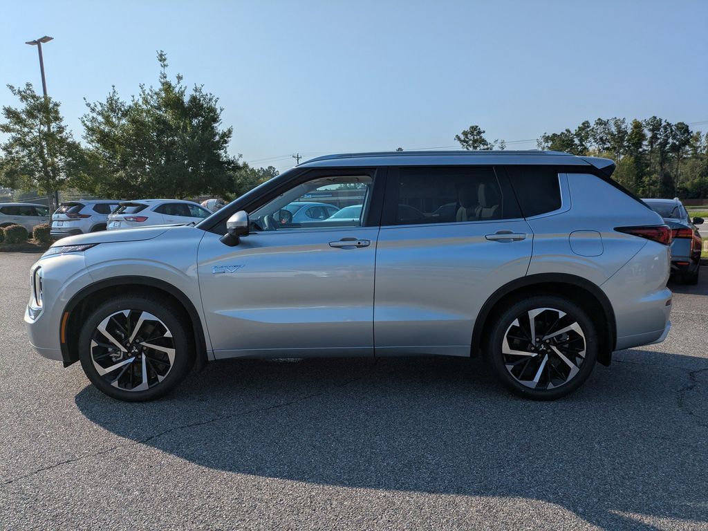New 2025 Mitsubishi Outlander PHEV SUV