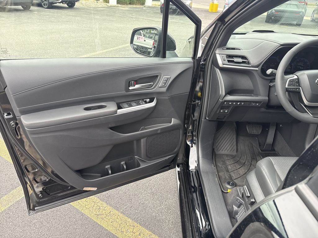 New 2026 Toyota Sienna Van