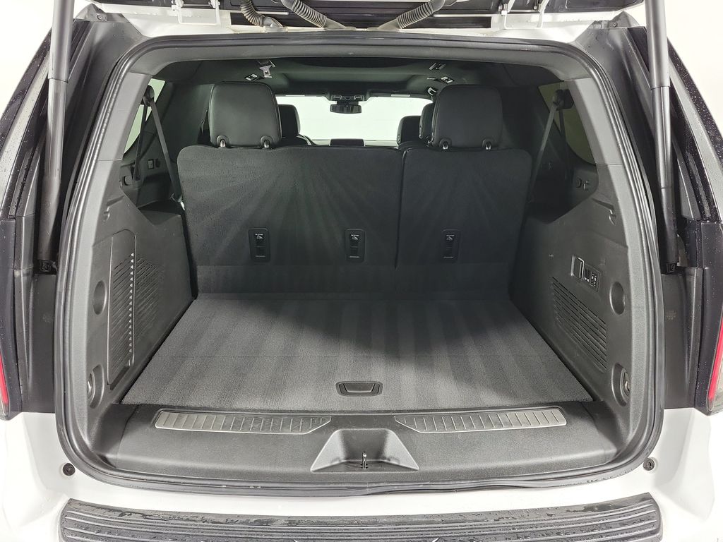 2023 Chevrolet Suburban Z71 - 4