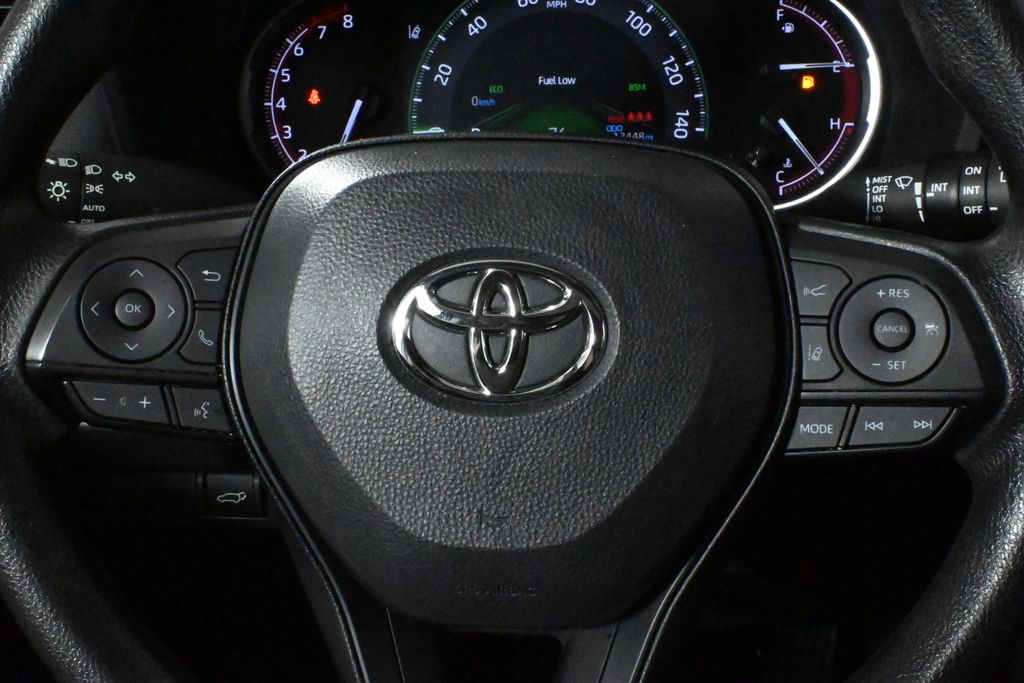 Thumbnail: 2023 Toyota RAV4 - 20