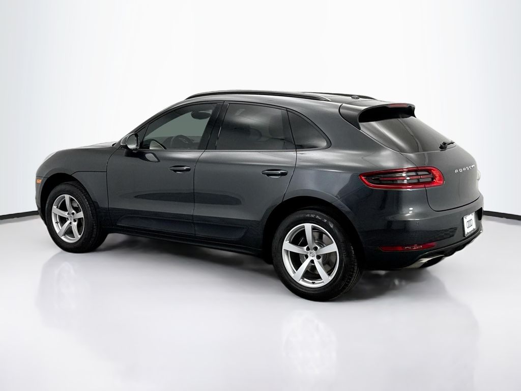 Thumbnail: 2017 Porsche Macan - 7