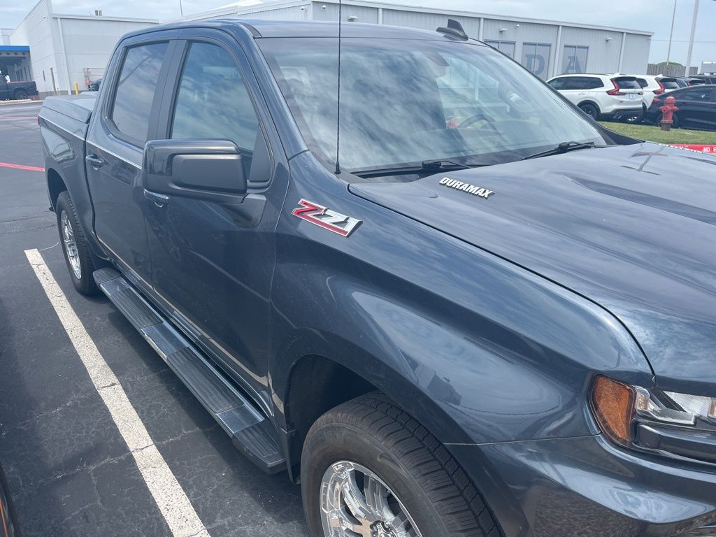 Thumbnail: 2020 Chevrolet Silverado 1500 - 3
