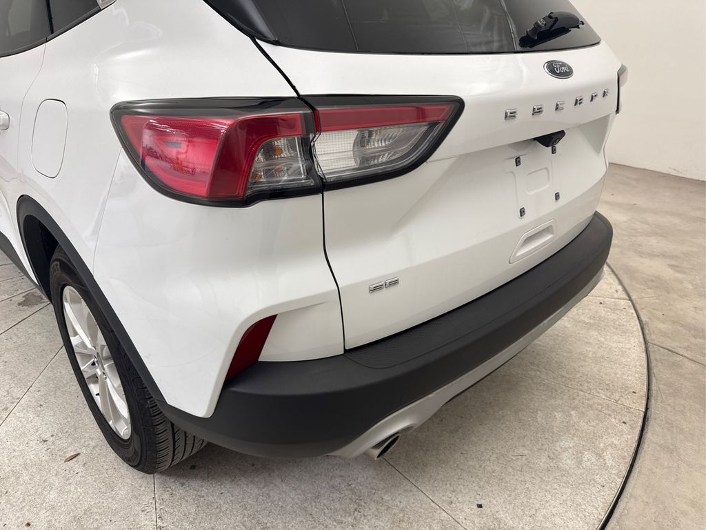 2022 Ford Escape SE - Photo 18